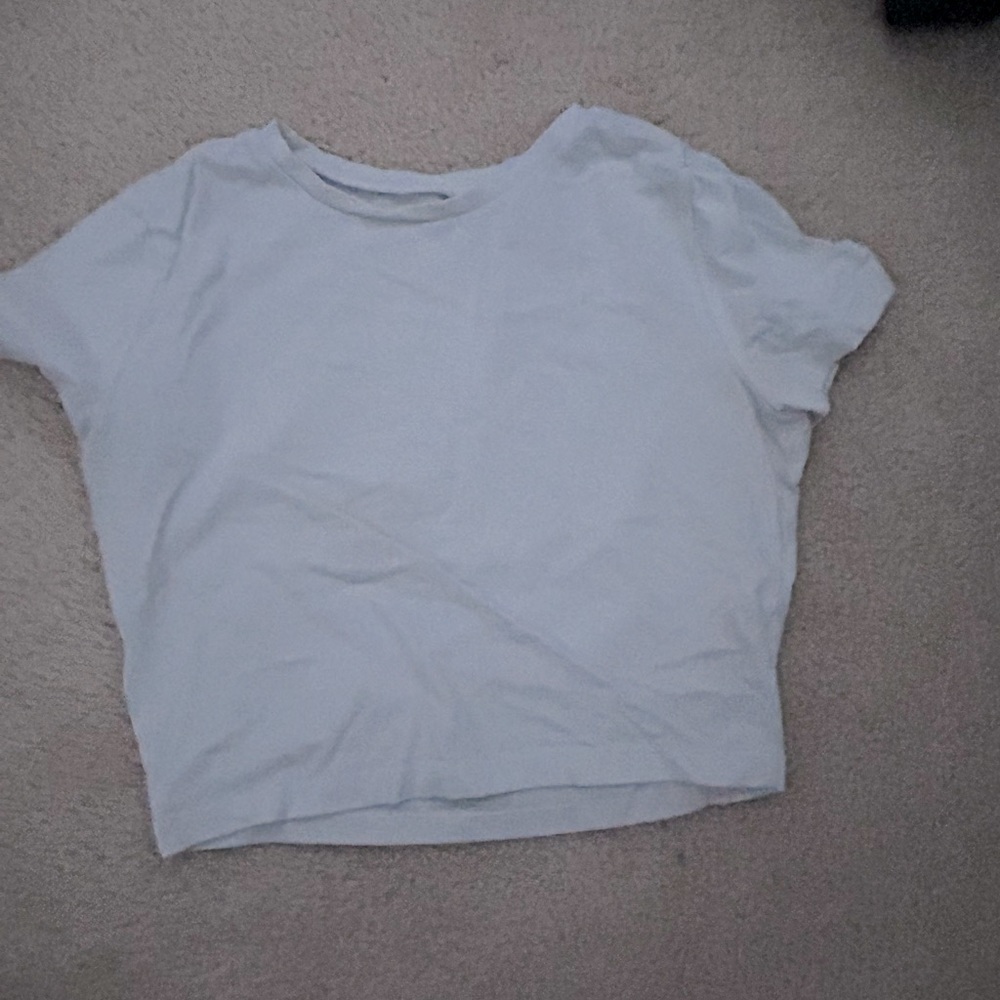 White basic crop